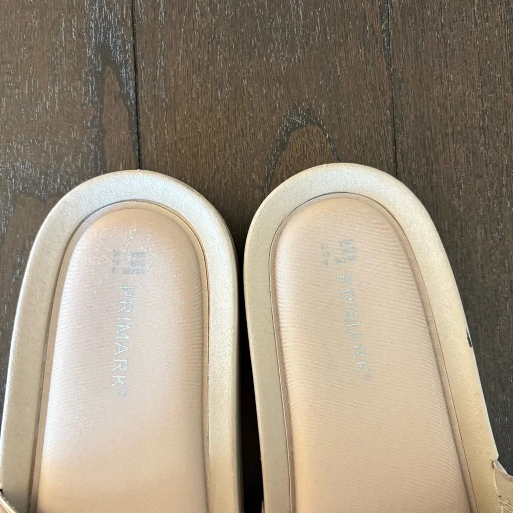 Primark Taupe‎ Rhinestone Neutral Slides Sandals Women’s Size 10